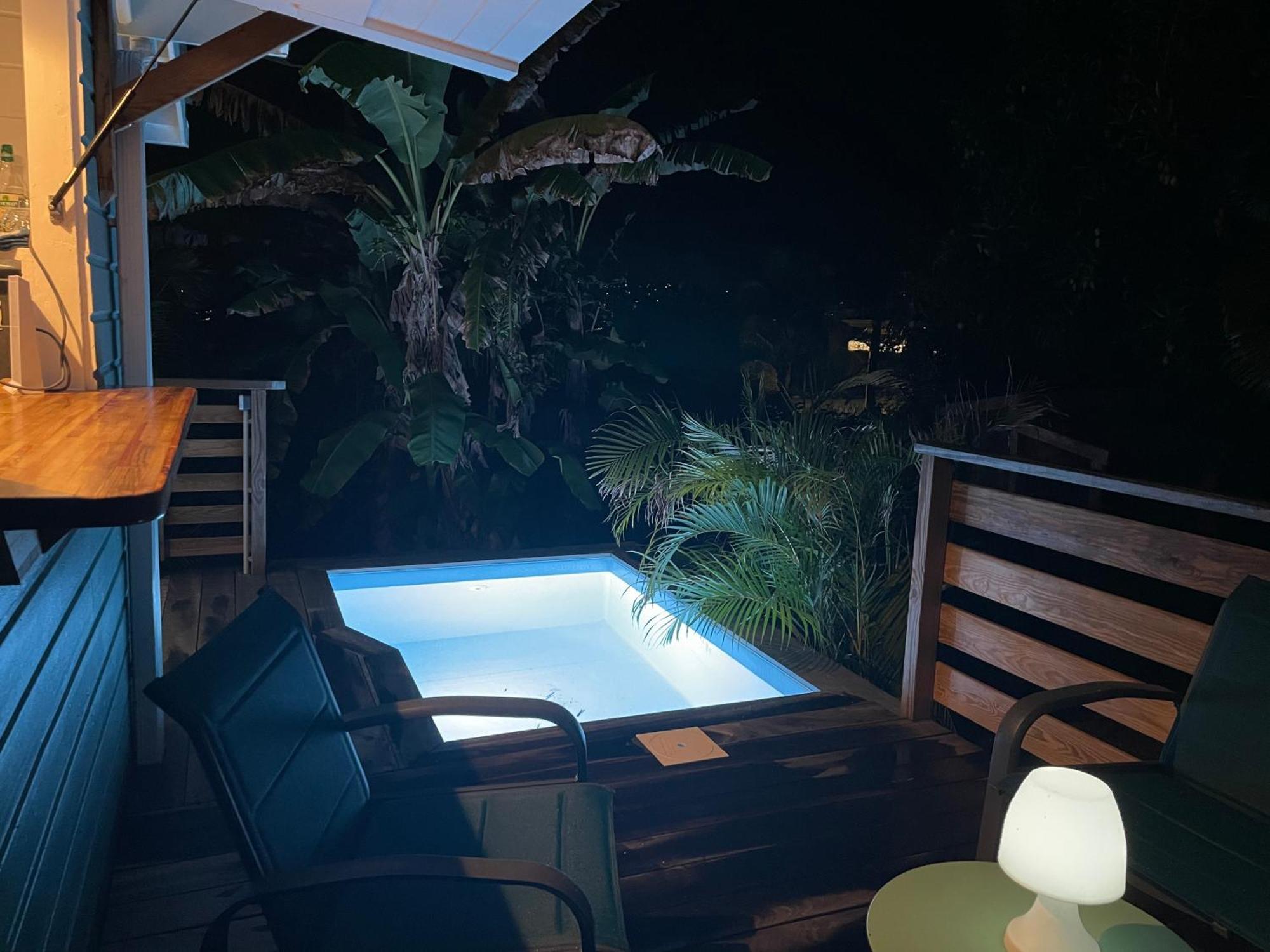 Tres Joli Bungalow Et Sa Petite Piscine Privee Riviere-Salee Exterior photo